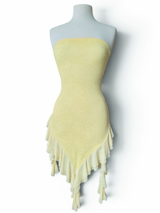Tiger Mist Dresses & Skirts - Tiger Mist Strapless Lace Dress Asymmetrical Ruffle Hem Pale Yellow